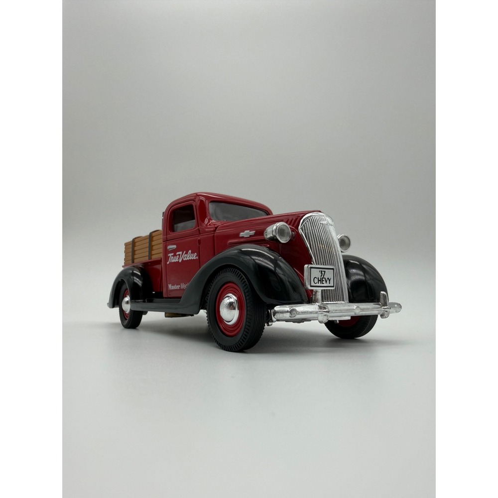 Liberty Classics 1937 Chevy True Value Master Mechanic Diecast Truck Bank 5151